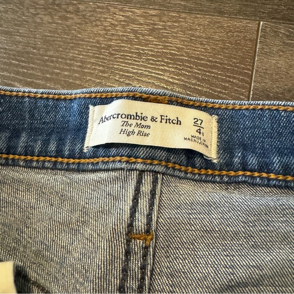 Abercrombie & Fitch The Mom High Rise Jeans size 27/4 S - Picture 9 of 12